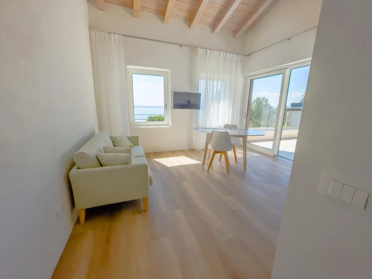 Villa Beole Bardolino Apartment